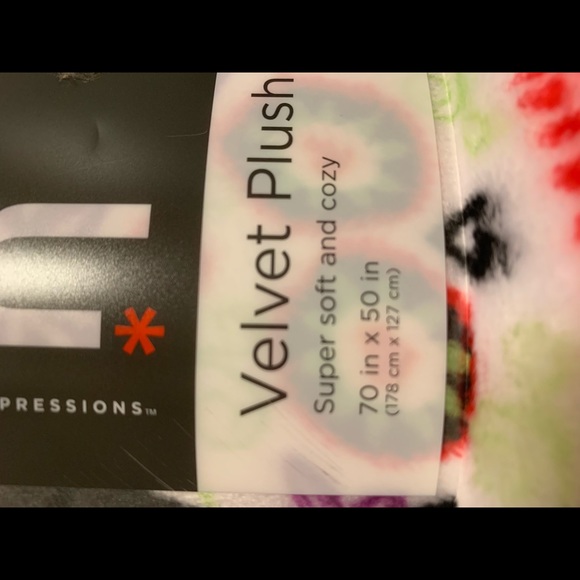 NWT fleece blanket - Picture 6 of 6